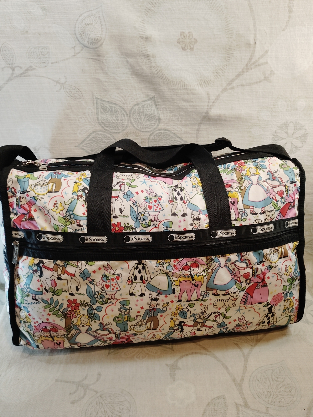 LeSportsac Alice In Wonderland Pink Patterned Travel Duffle Bag - Picture 4 of 9